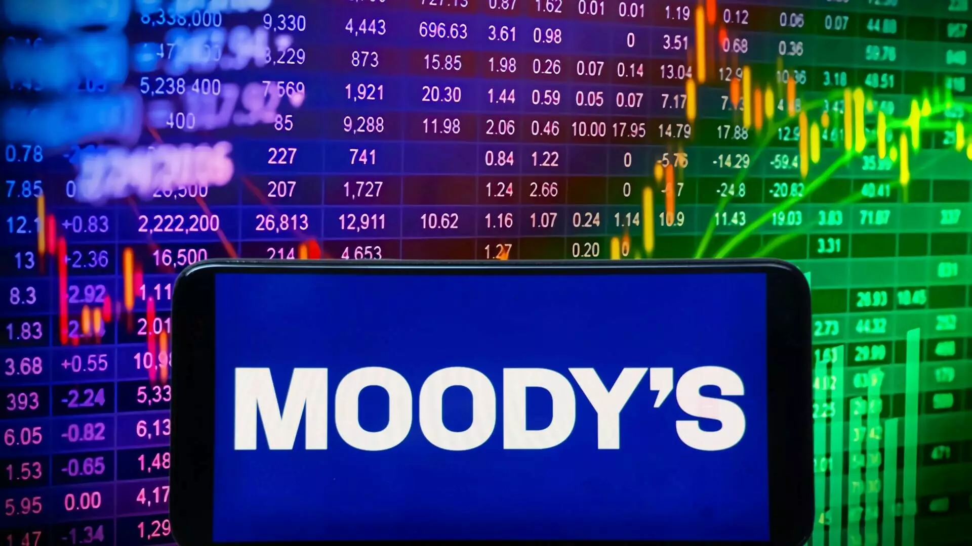 Moody&rsquo;s: Rom&acirc;nia, mai aproape de stabilitate fiscală. Deficitul și datoria, prognoze &icirc;n scădere