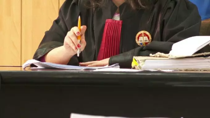 Legea privind pensiile speciale. Magistrații se vor pensiona la v&acirc;rsta standard: 65 de ani. Pensiile din justiție scad