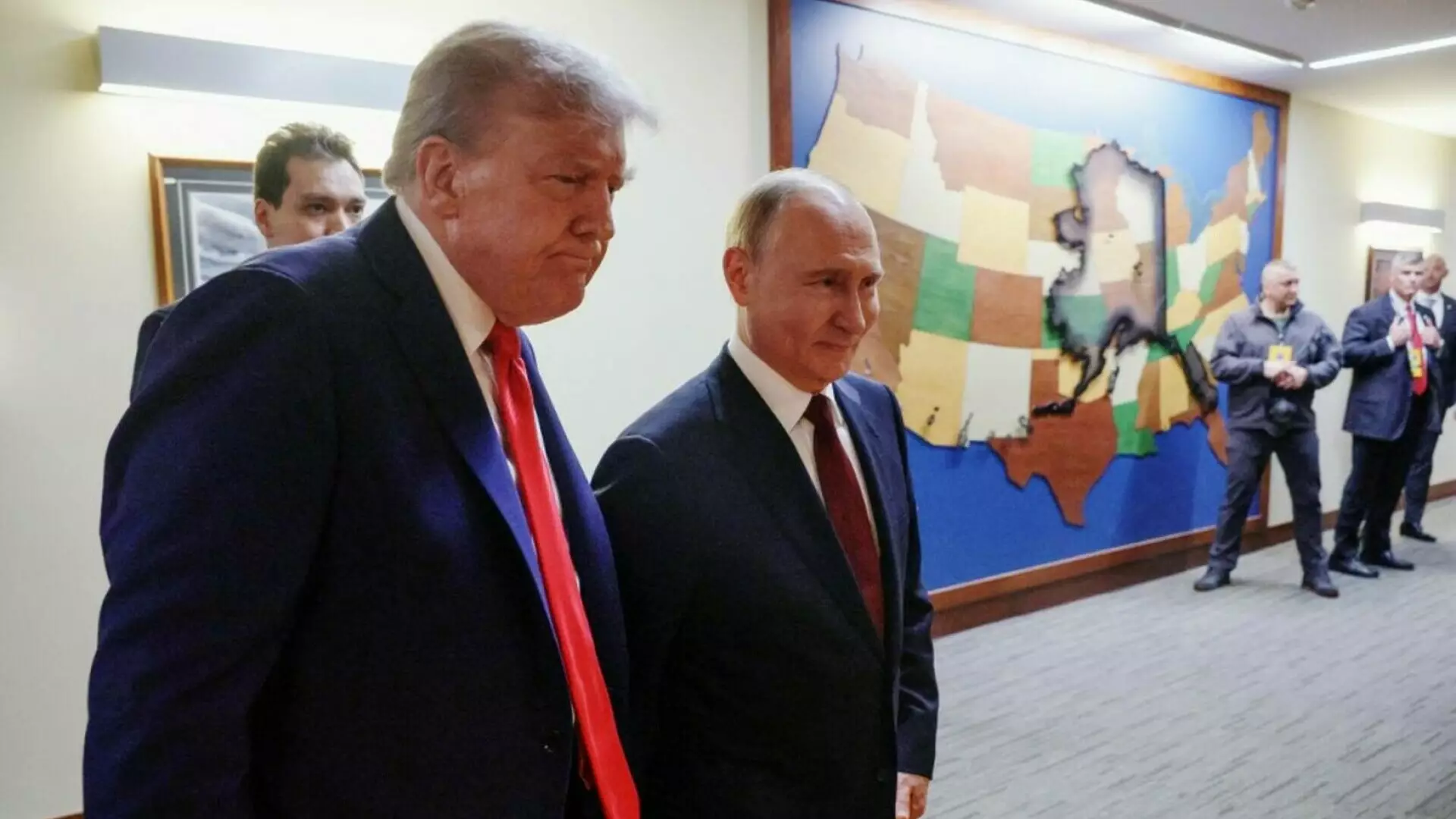 Noua hartă a Ucrainei, desenată &icirc;n Alaska. Putin i-a spus lui Trump că dacă primește această regiune, războiul se &icirc;ncheie