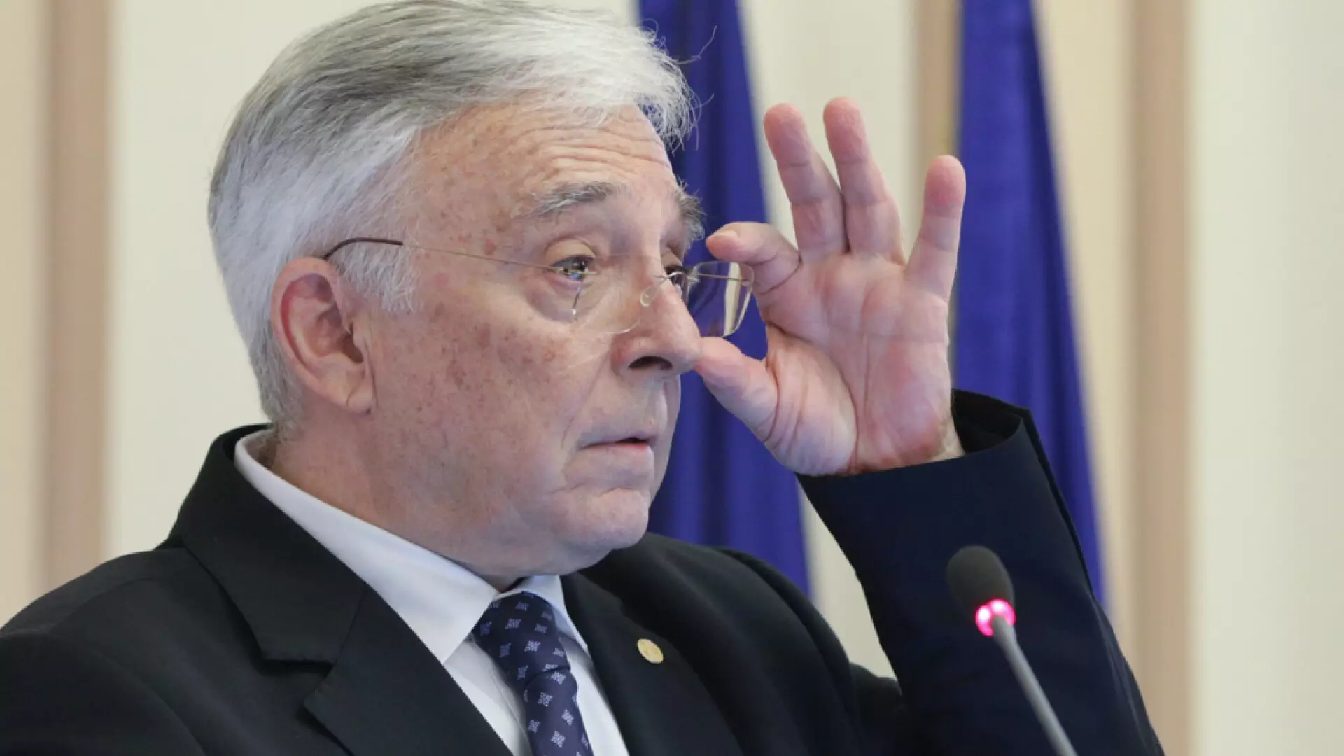 Guvernatorul BNR avertizează: majorarea salariului minim trebuie analizată cu prudență pentru a evita presiuni inflaționiste