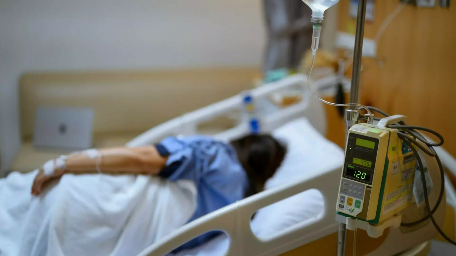 O femeie venită din Asia a fost diagnosticată cu lepră, &icirc;n Cluj-Napoca. Colegele ei de la un salon de masaj sunt evaluate