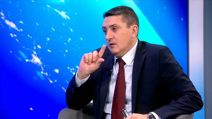 Istoric: Este posibil să vedem cur&acirc;nd un lider autoritar &icirc;n fruntea Rom&acirc;niei. &ldquo;Se poate &icirc;nt&acirc;mpla de pe o zi pe alta