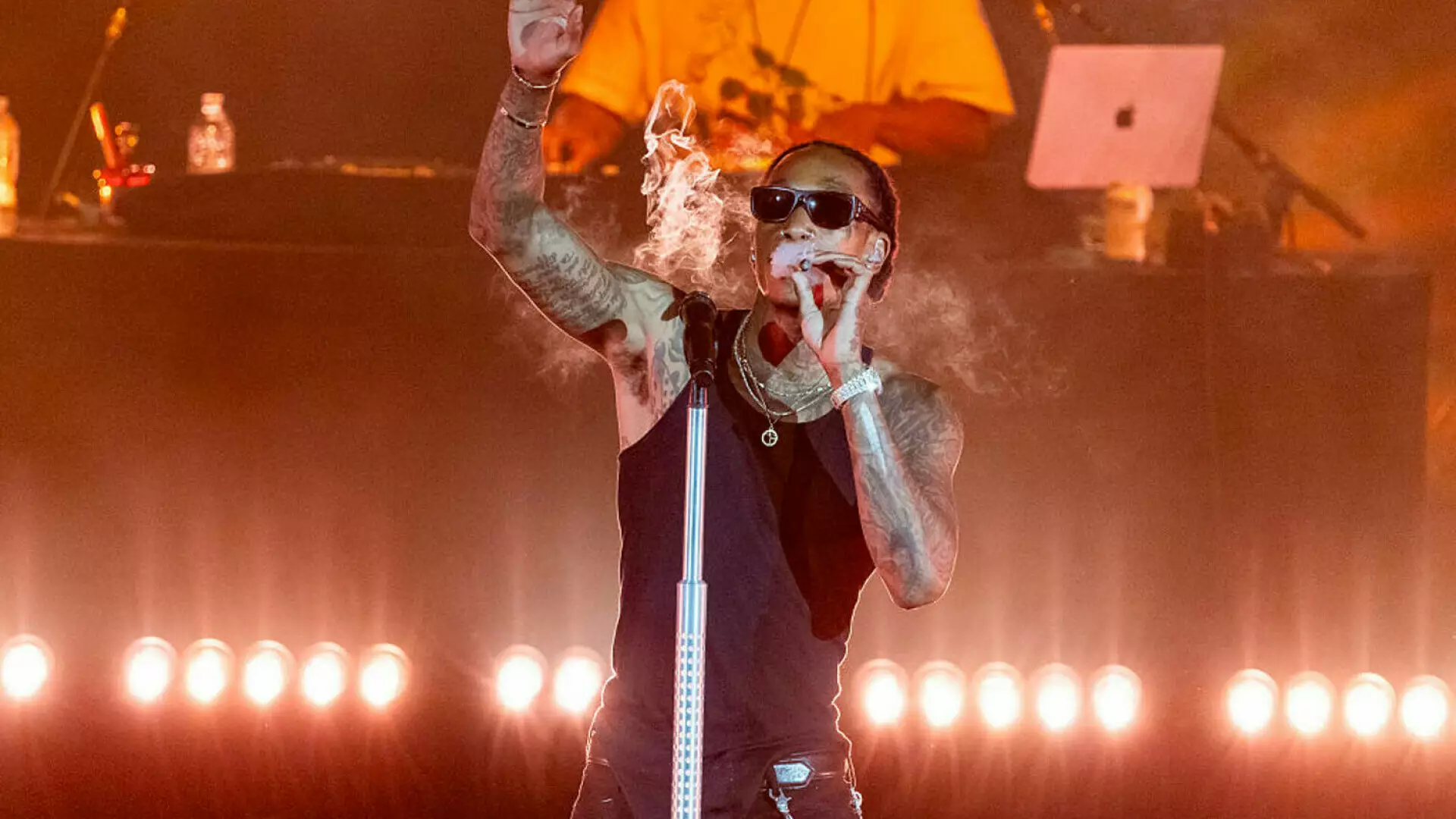 Wiz Khalifa, dat &icirc;n urmărire internațioală după ce a fost condamnat la &icirc;nchisoare cu execuare &icirc;n Rom&acirc;nia