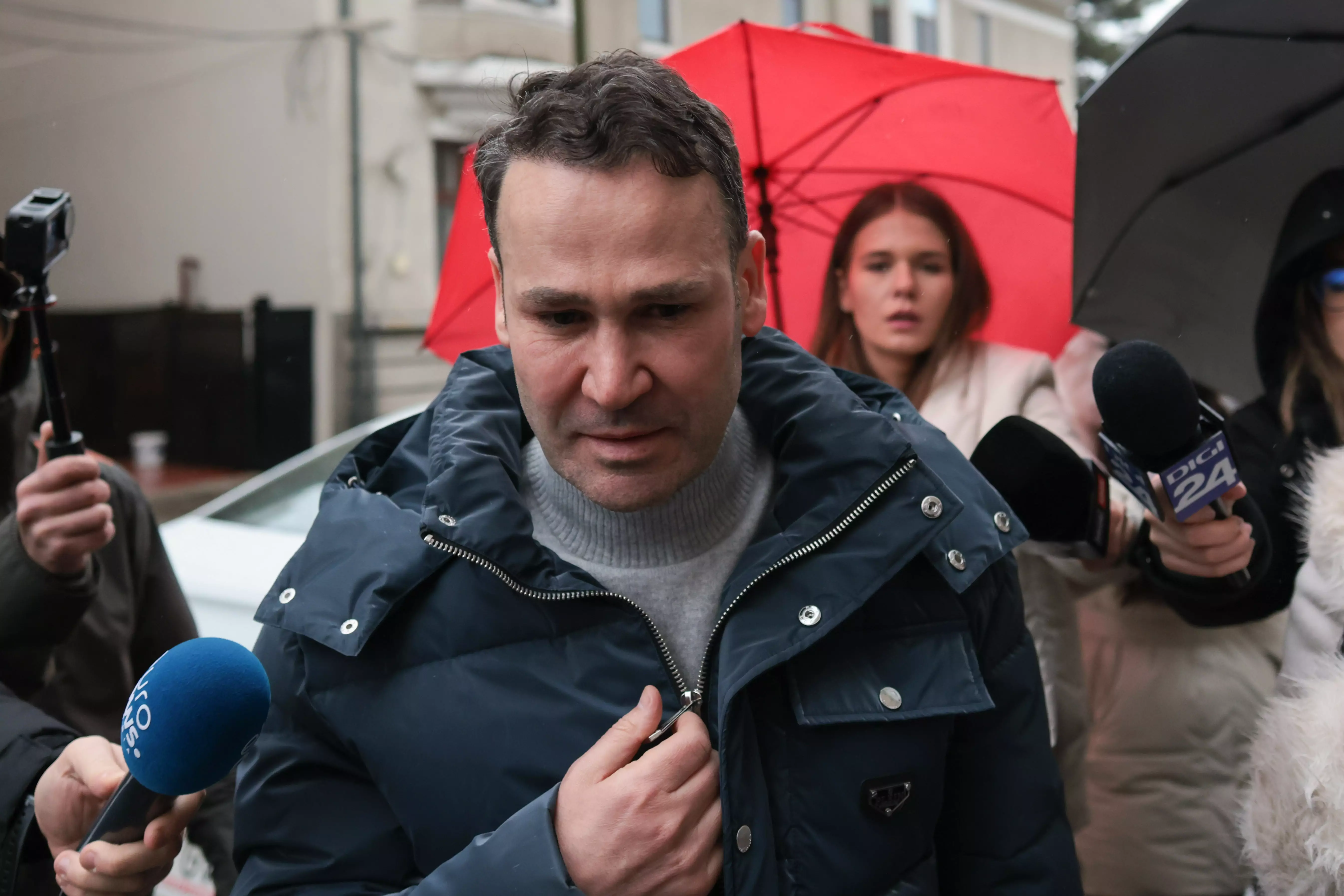 Surse: Robert Negoiţă, anchetat de DNA, are interdicţia de a exercita funcţia de primar: Nu îmi dau demisia!