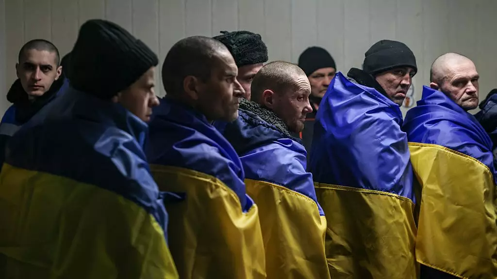 Primul schimb de prizonieri de război între Rusia şi Ucraina, după cinci luni. 314 deținuți au fost eliberați | VIDEO