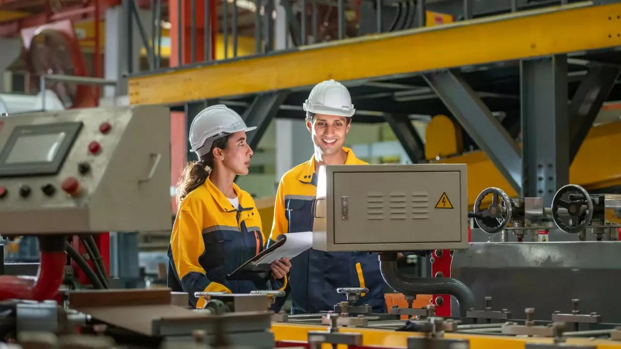 Țara care trimite zeci de mii de cetățeni în Rusia pentru a ajuta la creșterea forței de muncă. 72.000 de permise într-un an