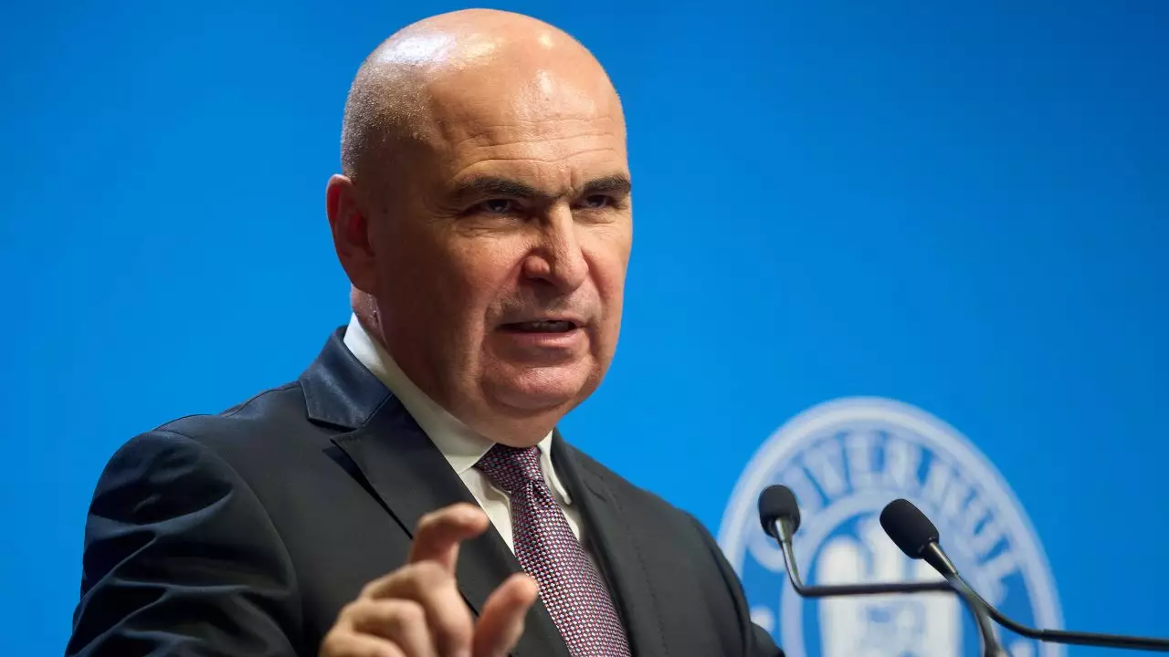 Bolojan a anunțat economiile din Cancelaria Guvernului: 10 milioane de lei în 2025. Fiecare demnitar își conduce singur Dacia