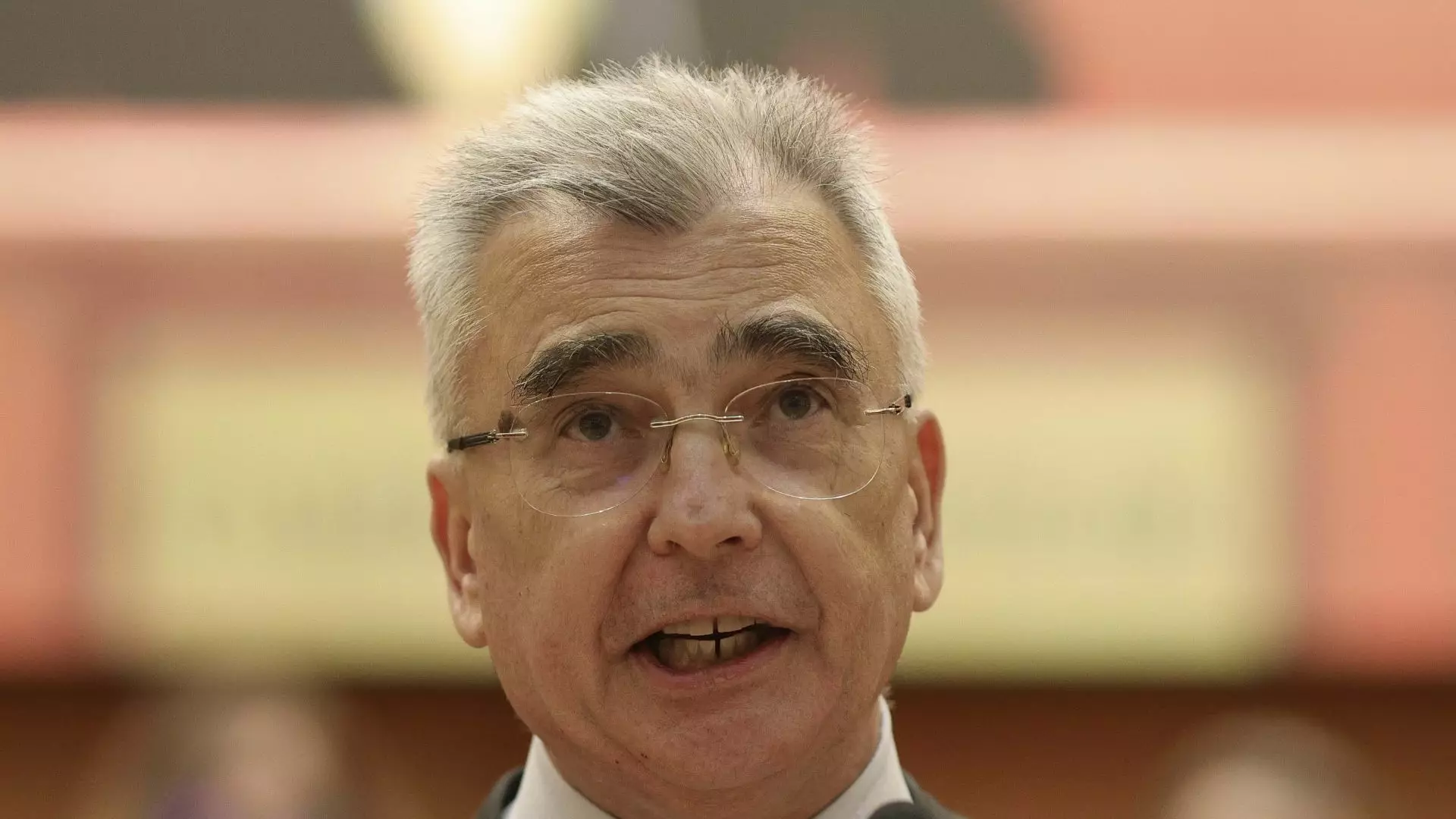 Liderul senatorilor AUR: „Guvernul Bolojan a provocat una dintre cele mai grave crize economice din ultimii ani”