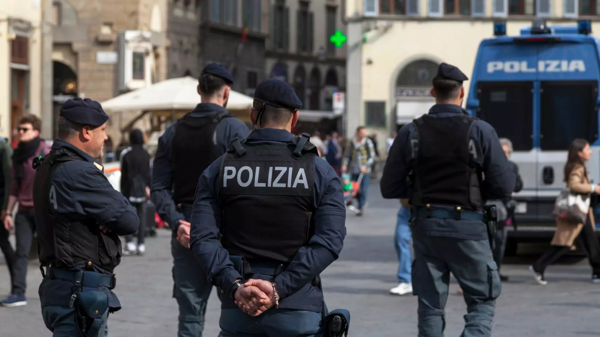 Un român a fost reținut după o tentativă de răpire a unei fetițe în Italia: „A așteptat momentul potrivit pentru a acționa”