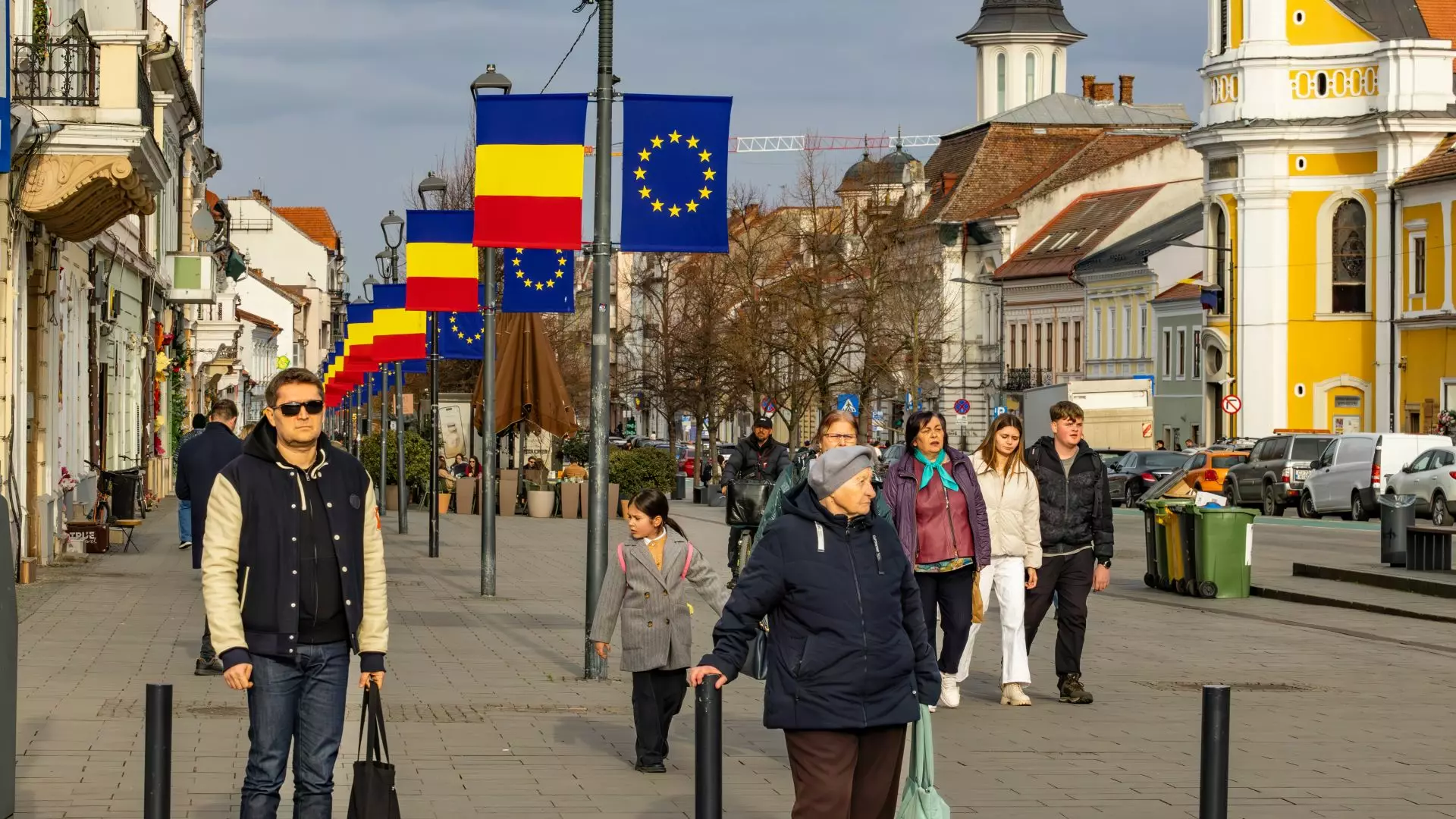 Vești proaste pentru angajați: salariul mediu brut urcă la peste 9.200 lei, însă inflația va continua să erodeze veniturile