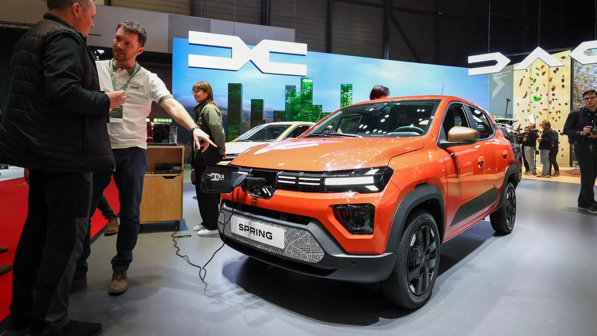 Dacia Spring nu va mai putea fi cumpărată prin Rabla 2026. Programul nu include mașinile electrice produse în China