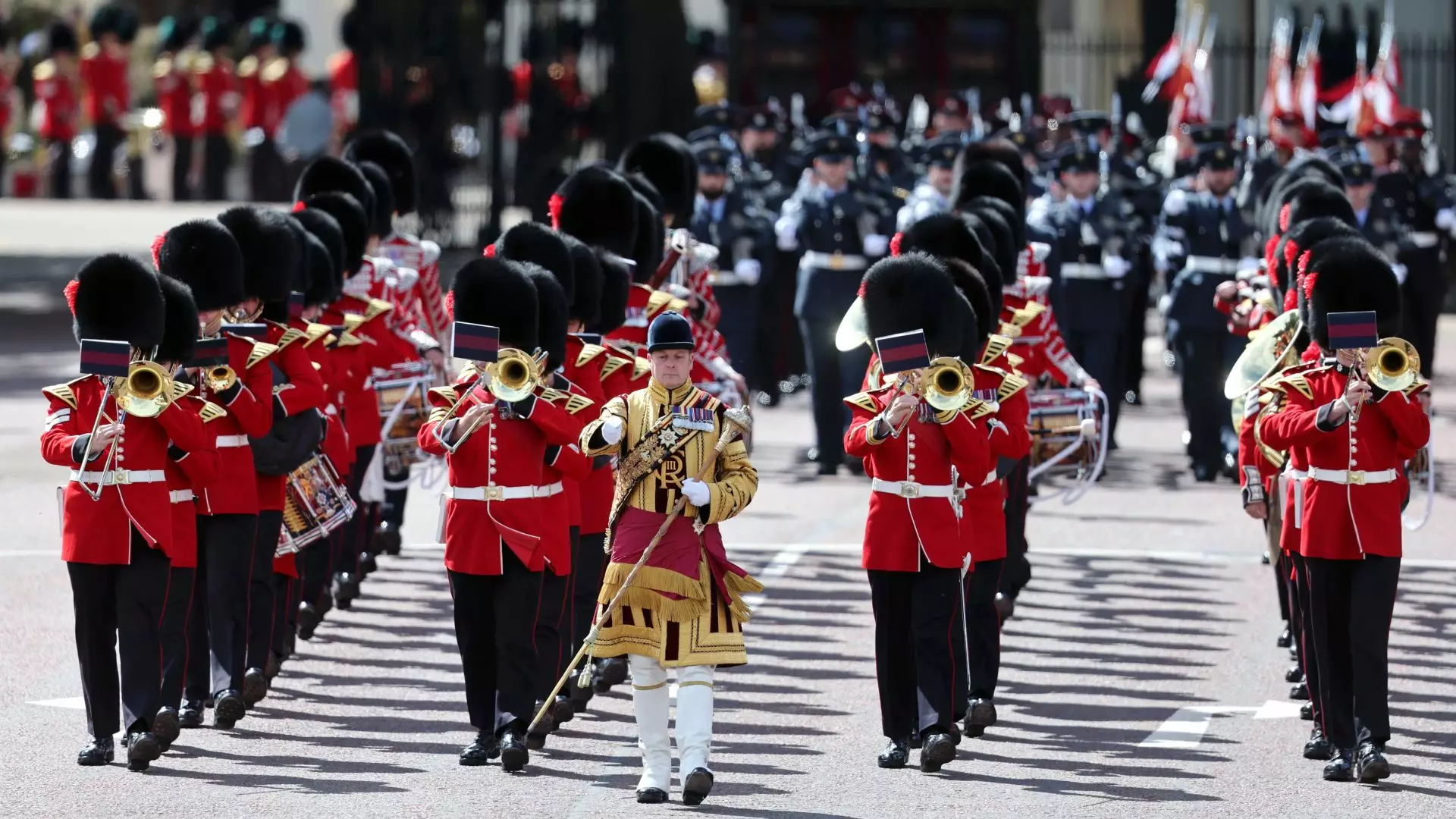 Imagini inedite de la „Trooping the Colour”, parada militară dedicată regelui Charles al III-lea la Londra | GALERIE FOTO