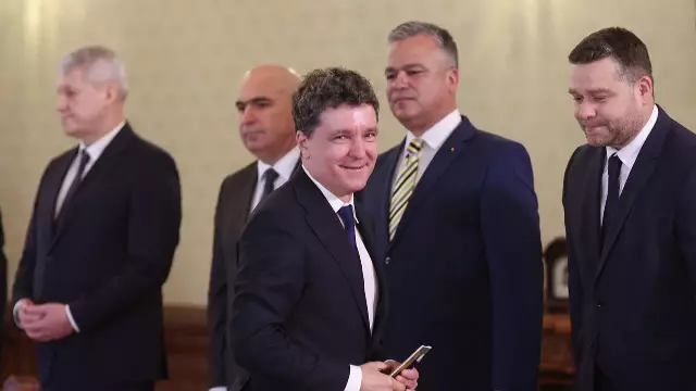 Surse: Sorin Grindeanu, următoarea opțiune a lui Nicușor Dan dacă Guvernul Veștea eșuează. Ce scenarii mai sunt pe masă