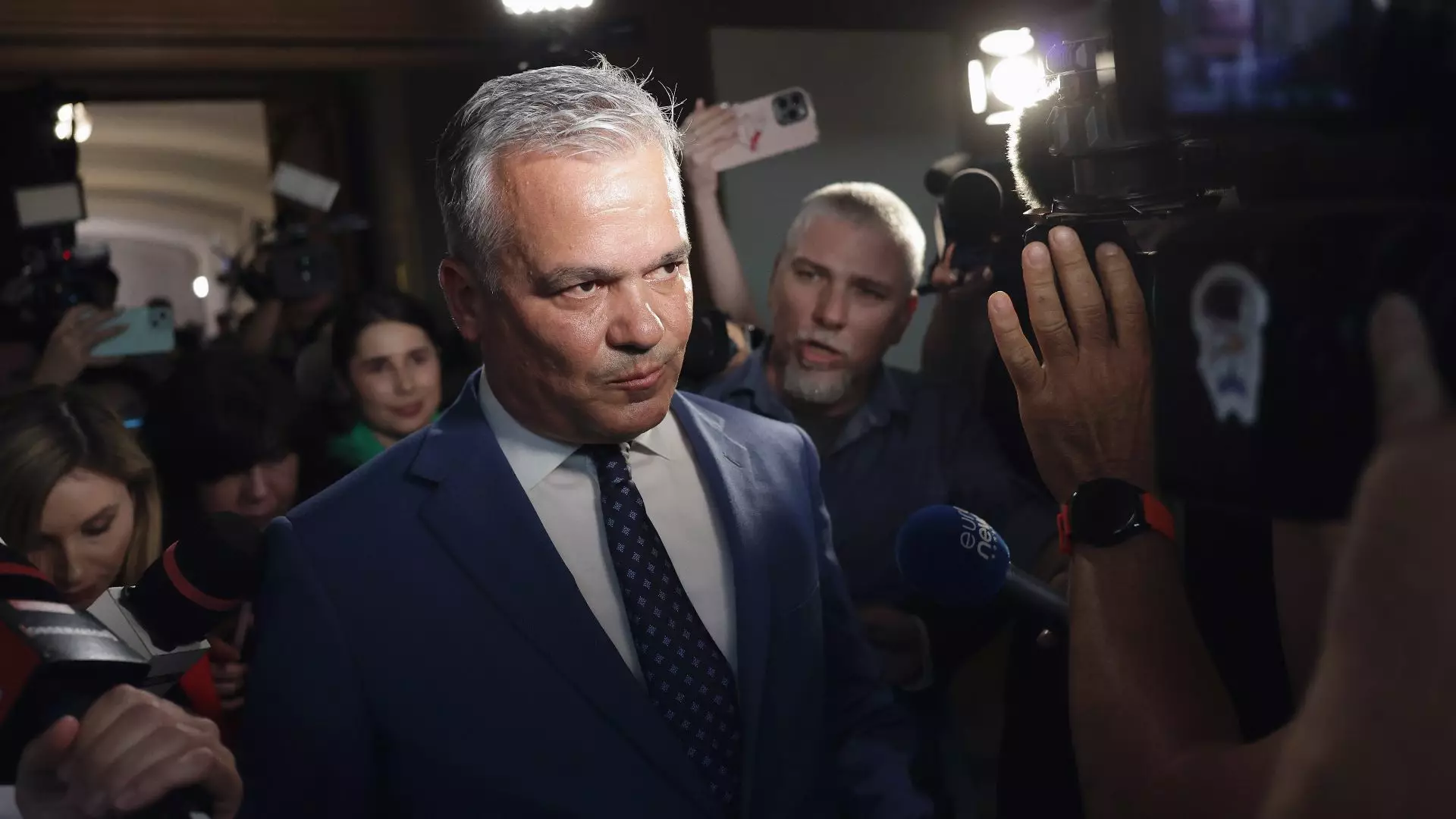 Tabăra Veștea contraatacă după Congresul PNL: „Excluderile nu produc efecte și pot fi anulate în instanță”