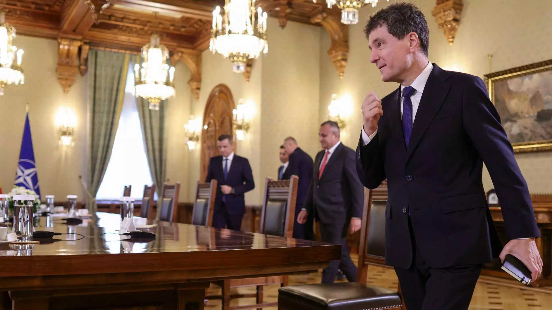 Criză politică. Președintele Nicușor Dan începe consultările cu partidele politice, în vederea desemnării unui premier