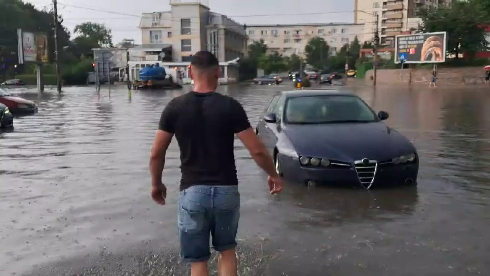 Viituri și inundații locale în mai multe regiuni ale țării, avertizează hidrologii. Cod galben pe râuri din 21 județe