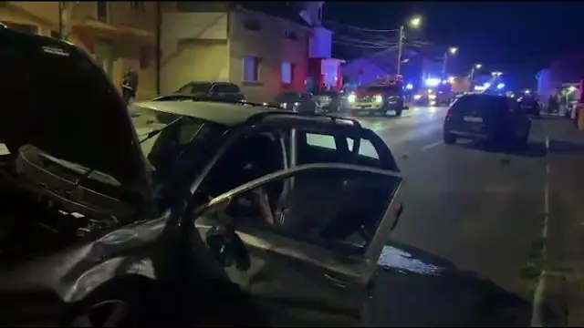 Accident violent în județul Timiș: patru răniți. Autorul este un șofer fără permis, care consumase alcool și furase mașina