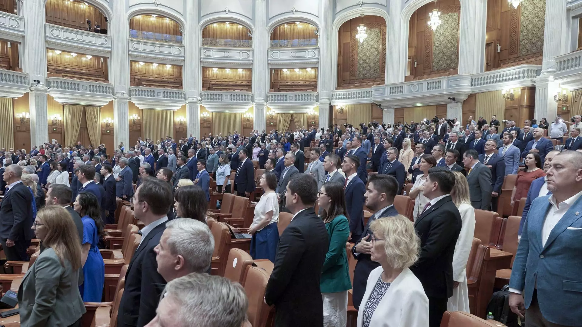 Încă un partid ar refuza să intre la guvernare cu PSD, dar ar vota un guvern „roșu”. „Să vedem ce majoritate se conturează”