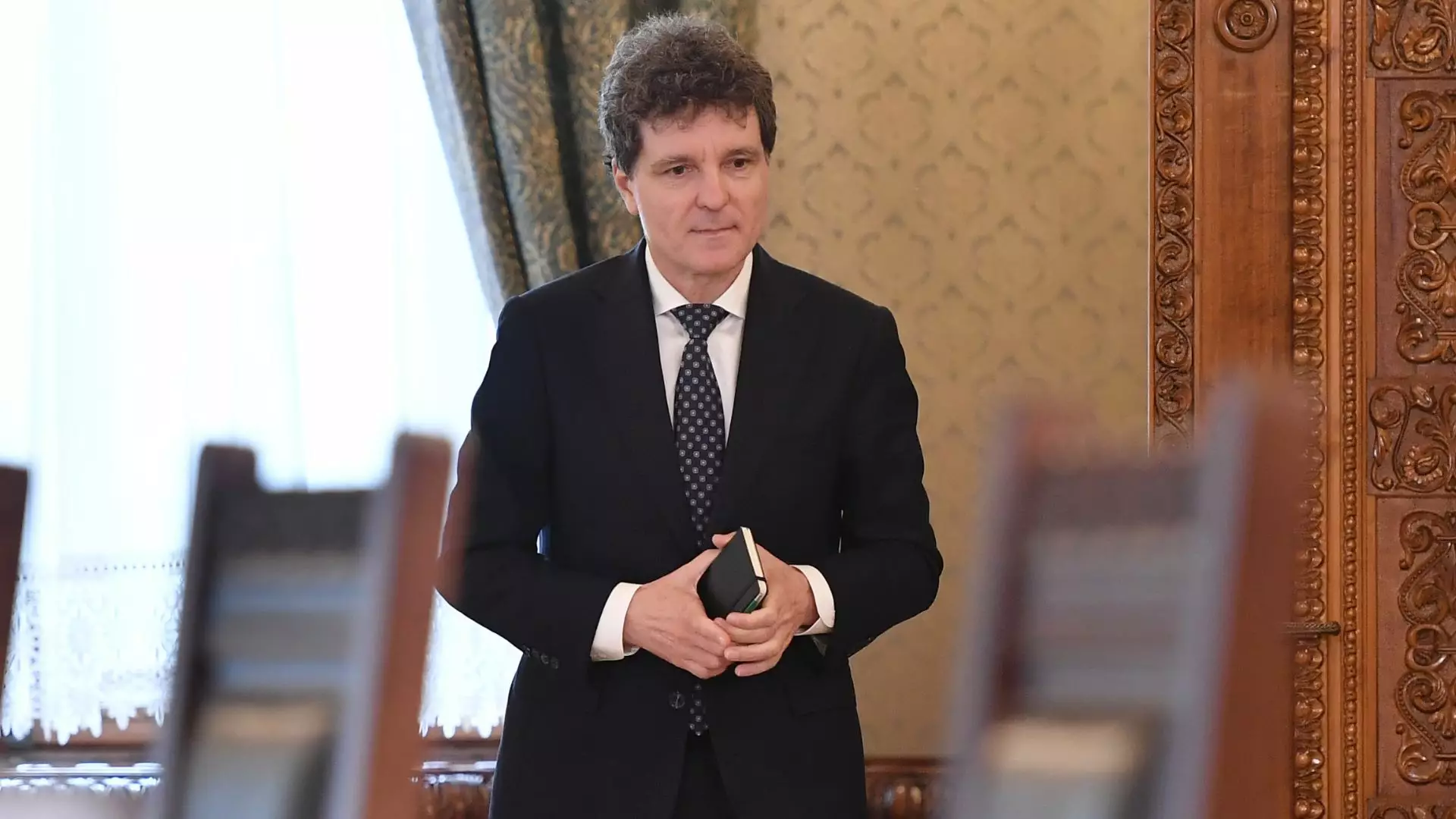 Nicușor Dan a convocat joi partidele la consultări pentru desemnarea noului premier. PSD, primul chemat la Cotroceni