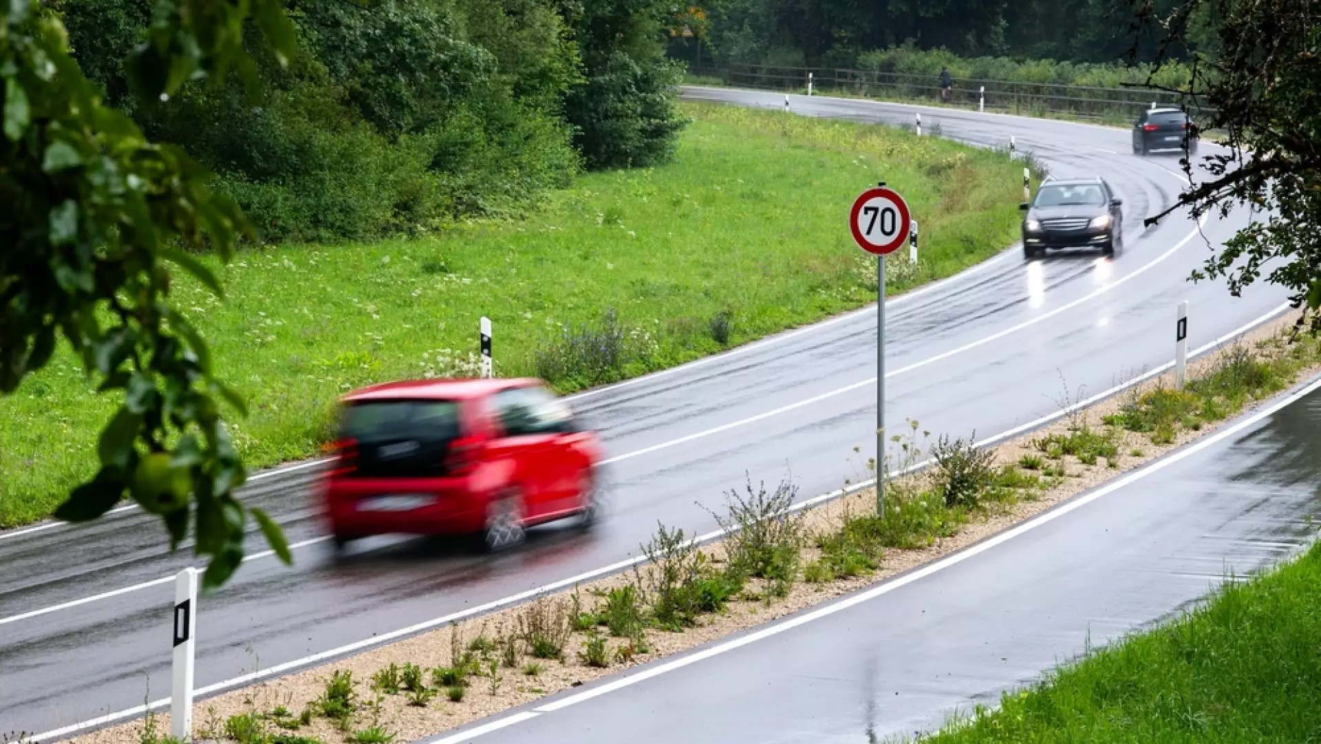 Un indicator fals a păcălit 400 de șoferi să circule cu viteză prea mare, într-un oraș din Germania. Decizia autorităților