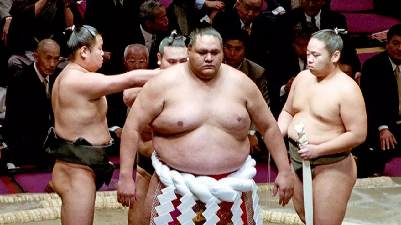 NEWS ALERT A murit Akebono, legenda din sumo! A fost primul luptător născut în afara Japoniei ajuns în vârful ierarhiei