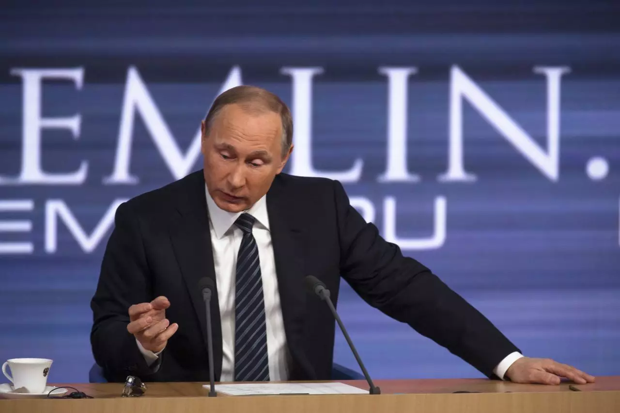 Vladimir Putin îl sfidează din nou pe Macron! Mesaj clar înaintea Jocurilor Olimpice: "Tu trebuie să respecți regulile"