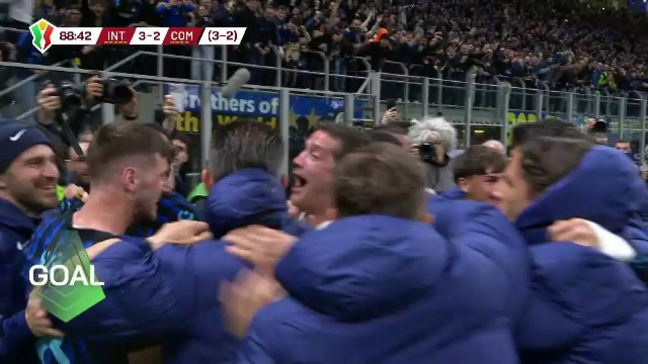 Cristi Chivu, ca niciodată! Imagini cu bucuria românului după „remontada” din Inter - Como