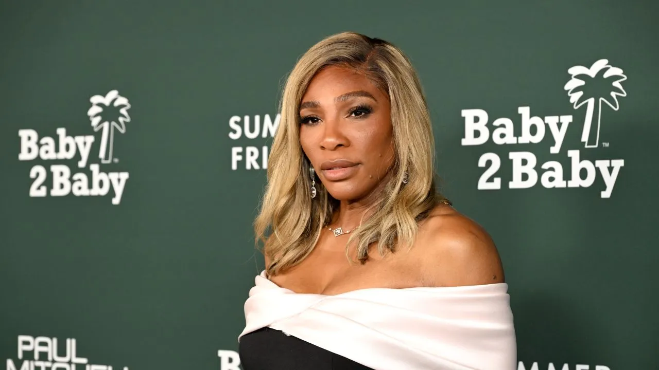 GALERIE FOTO Serena Williams revine în tenis la patru ani după retragere. Americanca arată impecabil, la 44 de ani
