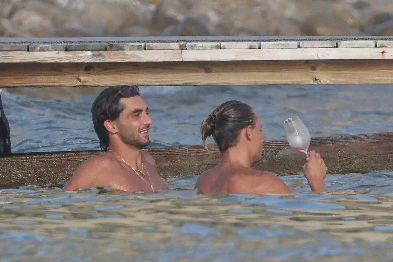 GALERIE FOTO | Ferran Torres și Marcos Llorente au stârnit controverse în vacanță: ”Imaginile confirmă. Există chimie”