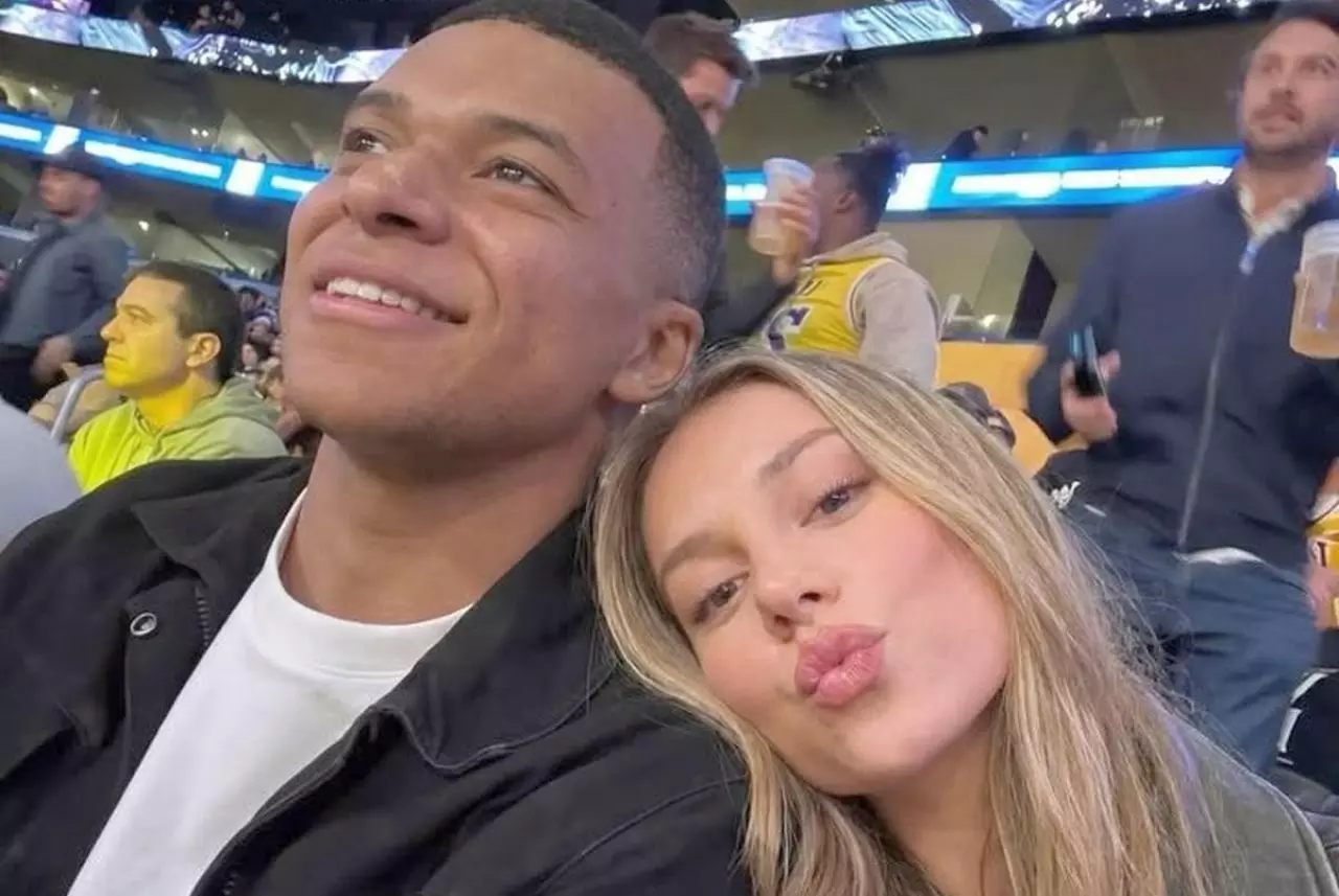 Ester Exposito, iubita lui Kylian Mbappe, a făcut senzație pe internet cu ultimele postări