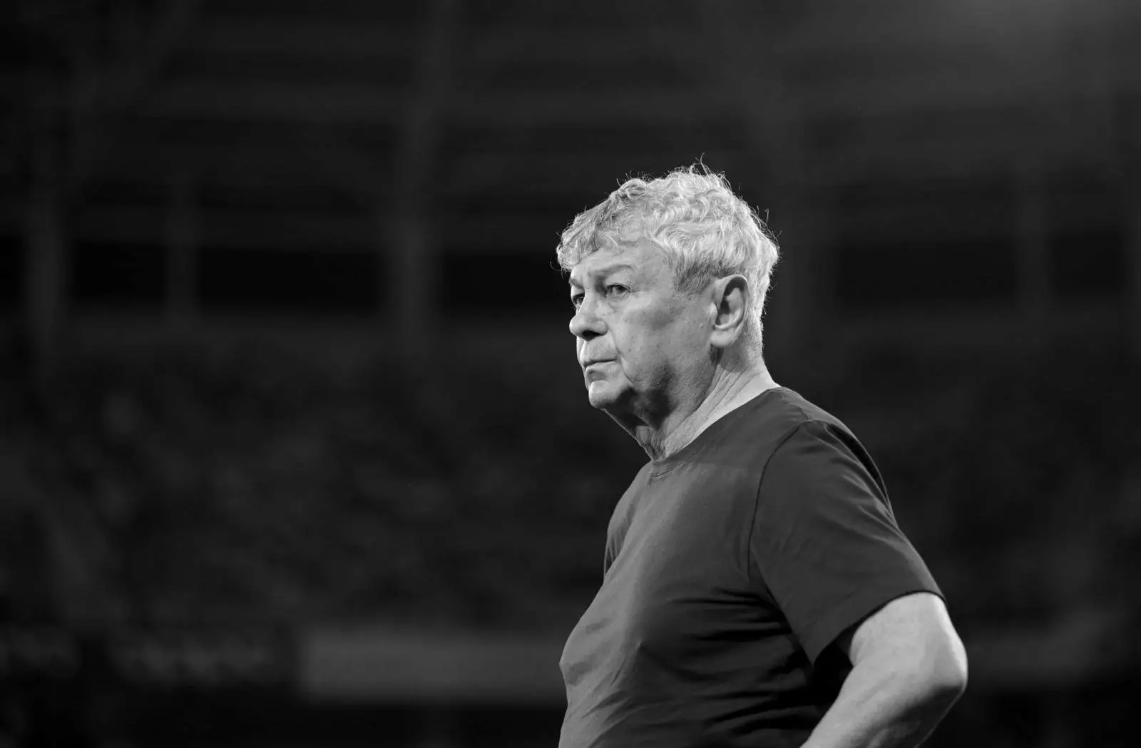 Ce gafă! Ministrul Miruță a uimit asistența la prezentarea noii aeronave „Mircea Lucescu”