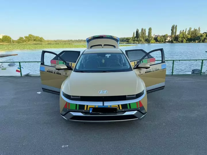 Andrei Cornea a scos la vânzare mașina primită de la Țiriac! Prețul cerut pe cadoul de lux după doar 29.000 km