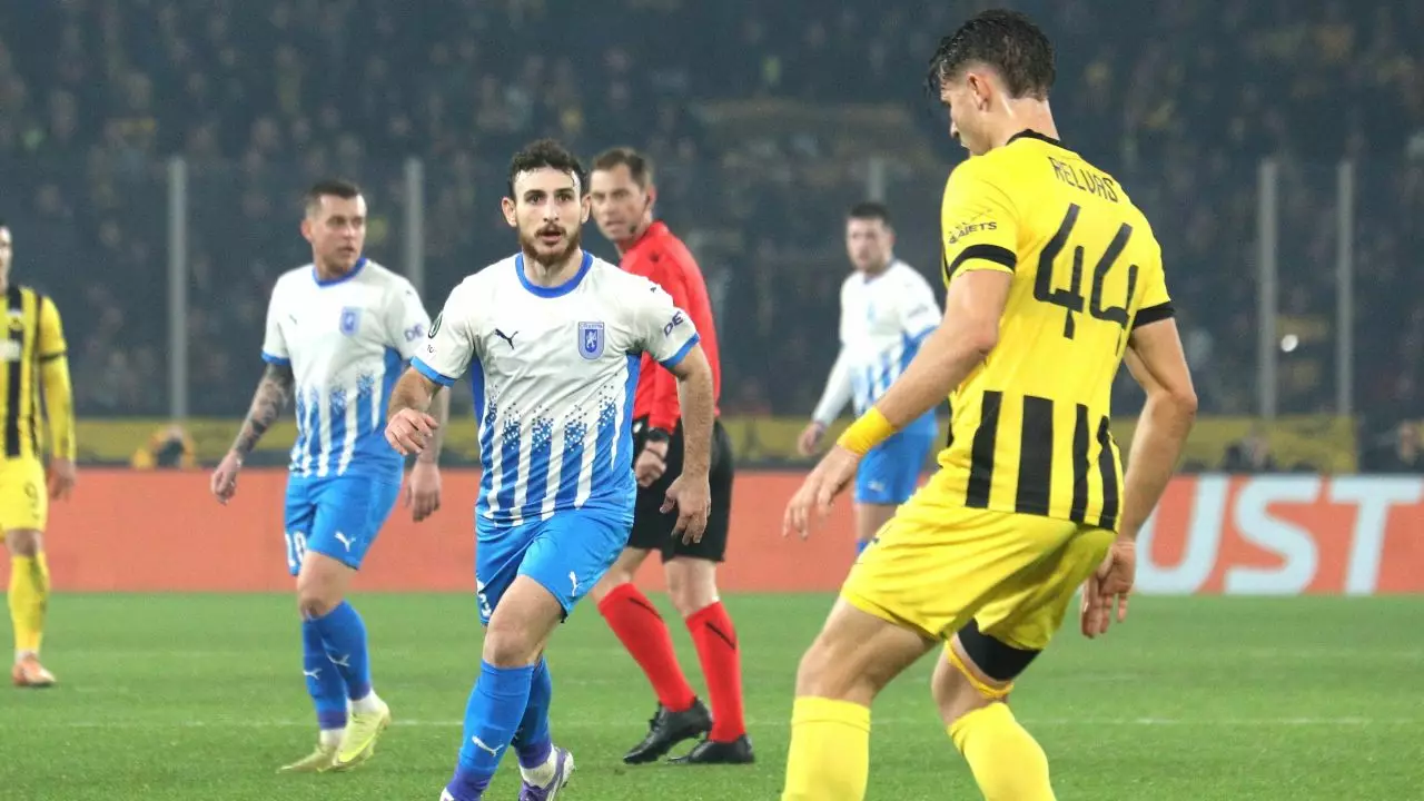 Patronul de la AEK Atena, fermecat de fotbalistul Universității Craiova! Discuțiile au avut loc imediat după fluierul final