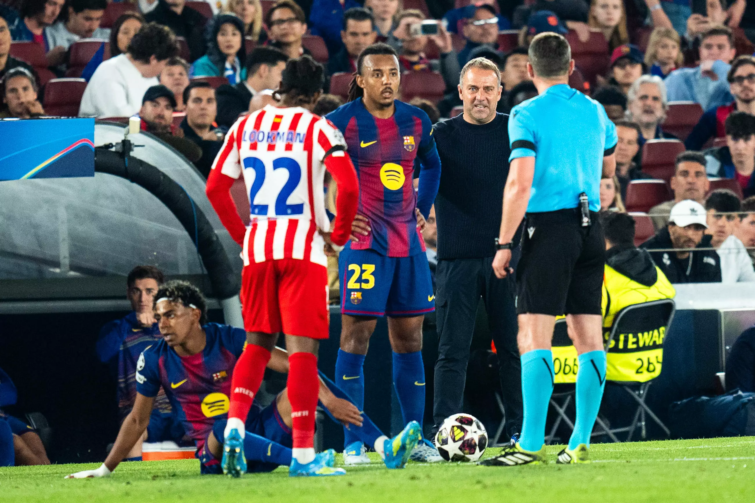 Hansi Flick l-a făcut praf pe Istvan Kovacs după Barcelona - Atletico 0-2: ”Nu-mi vine să cred!”