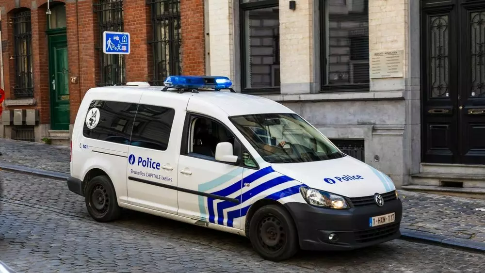 Un român din Belgia a încasat 40.000 de euro pentru o lucrare și apoi „a dispărut fără urmă”