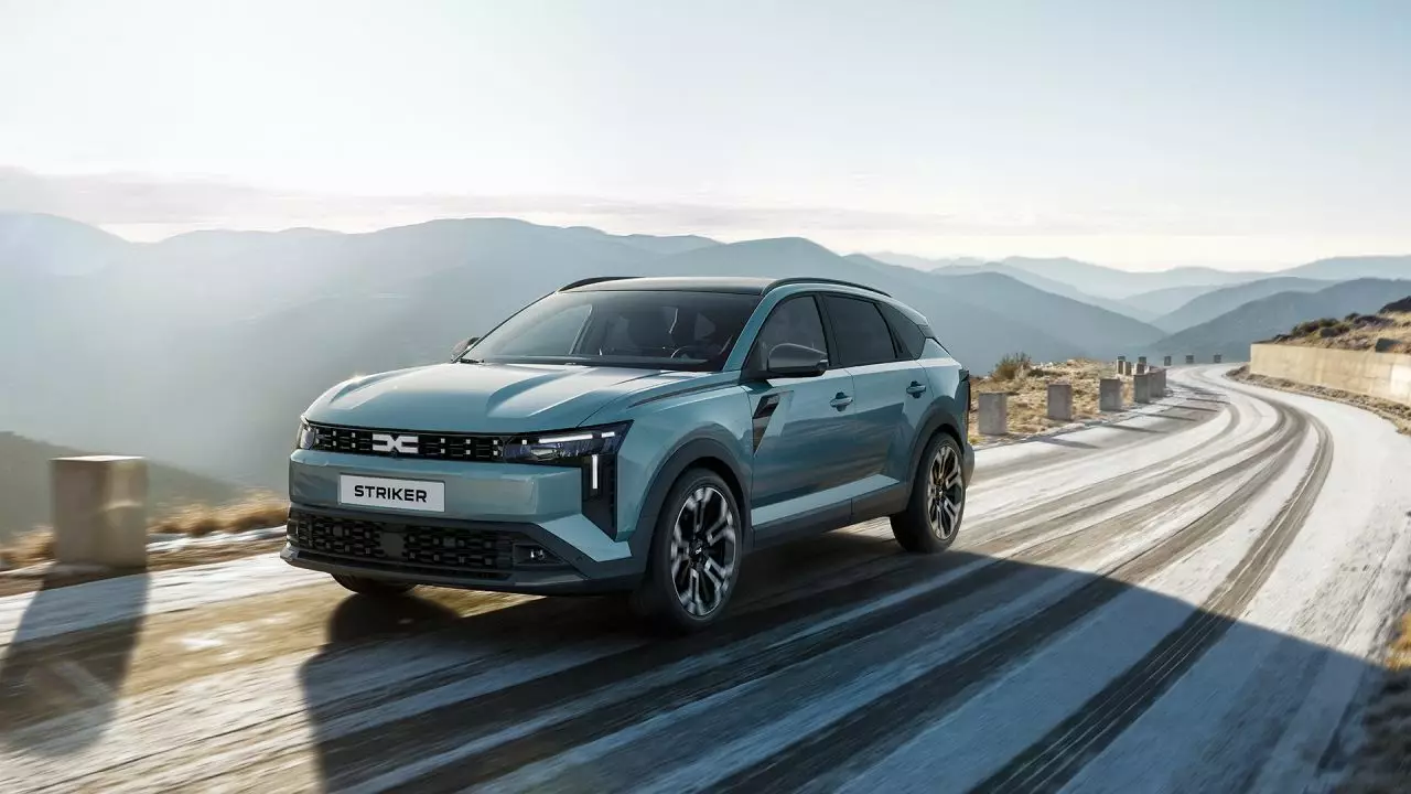 GALERIE FOTO. Dacia a prezentat oficial noul crossover Striker, hibrid și GPL. Prețul său de pornire ”democratizează accesul”