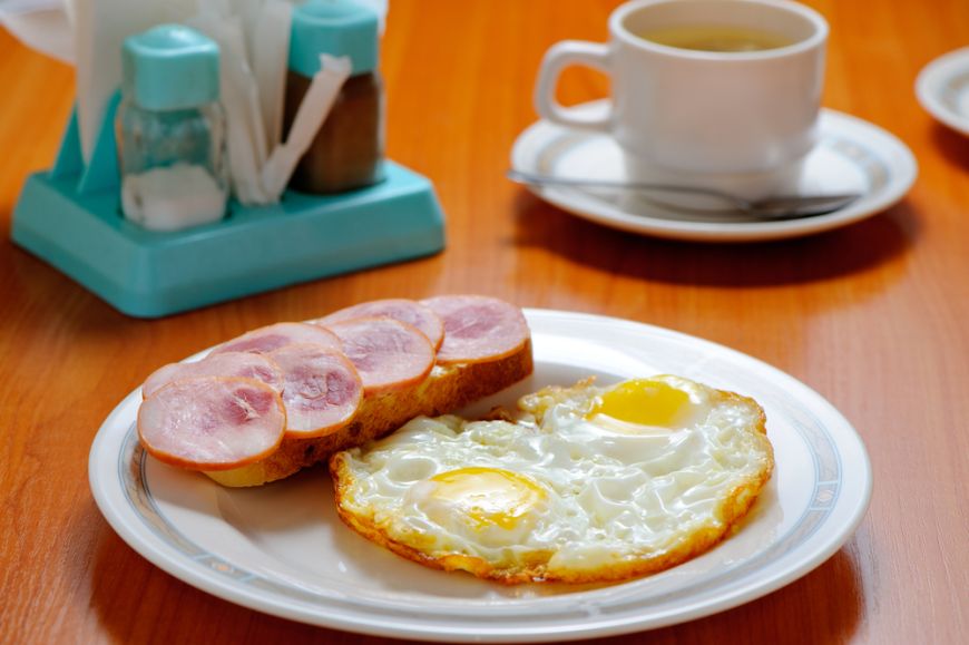 	Mic dejun si cina dintr-un foc. 5 feluri de mancare versatile
