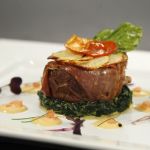 Reteta Sorin Bontea - Muschi de vita cu cartofi Anna, sos Choron si Creamy Spinach