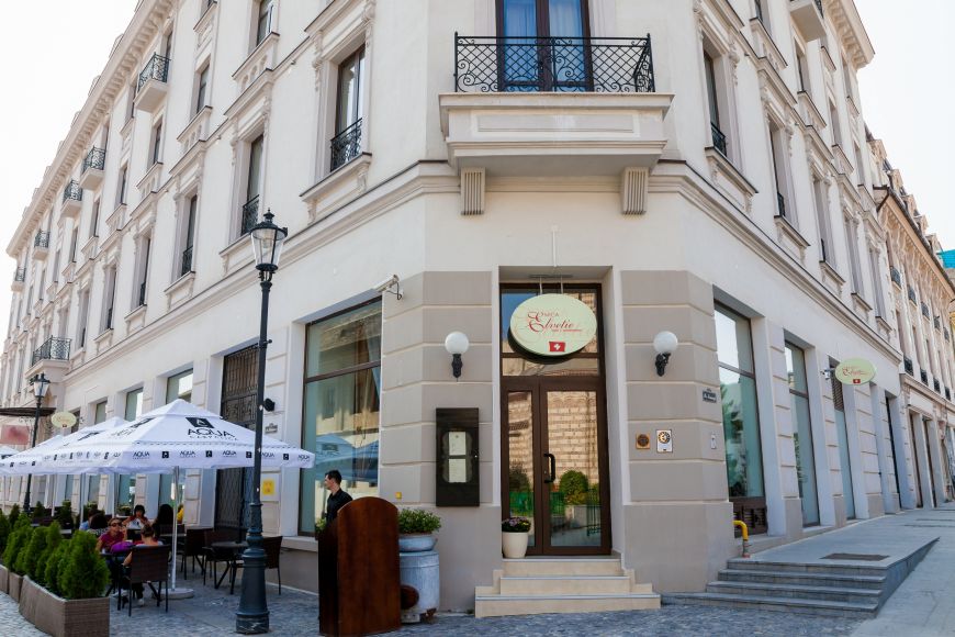 
	Restaurantul Mica Elvetie s-a deschis in Centrul Istoric al Bucurestiului
