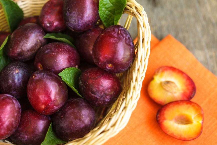 
	Delicii de toamna. 5 retete cu prune pe care trebuie sa le incerci
