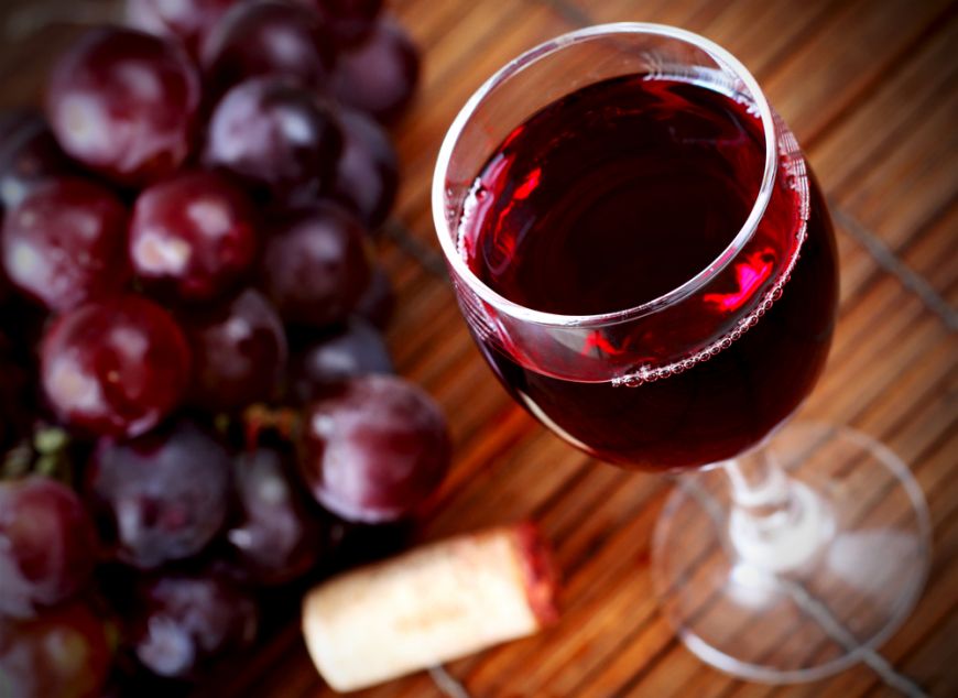 
	Bautura-medicament: vinul rosu face minuni asupra sanatatii. De ce trebuie sa-l consumi zilnic
