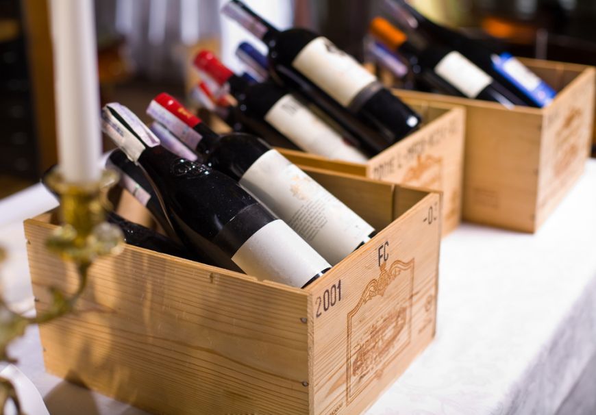 
	Bauturi cu eticheta de vedeta. 5 celebritati care au intrat in lumea vinurilor

