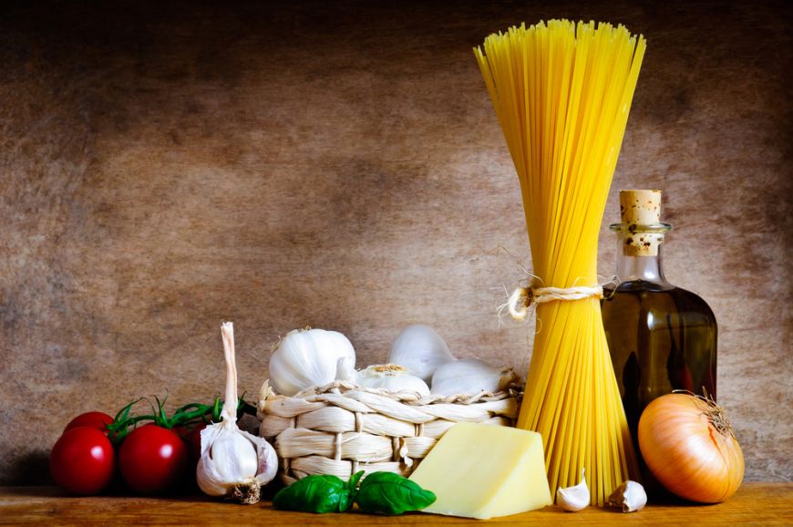 
	Ciao Italia! Uite care sunt ingredientele esentiale pentru a gati in stil italian
