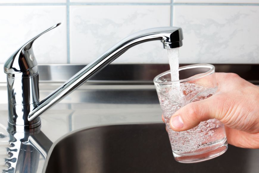 
	5 mituri despre consumul de apa – vezi cat sunt de adevarate
