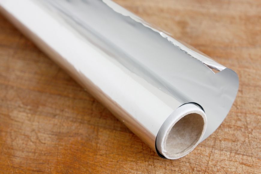 
	5 trucuri inteligente pentru a folosi folia de aluminiu in bucatarie
