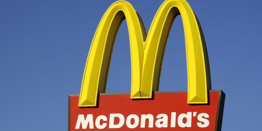 
	Tara in care McDonald's vrea sa se transforme in restaurant cu servire la masa si rezervari. Motivul pentru care face aceasta schimbare
