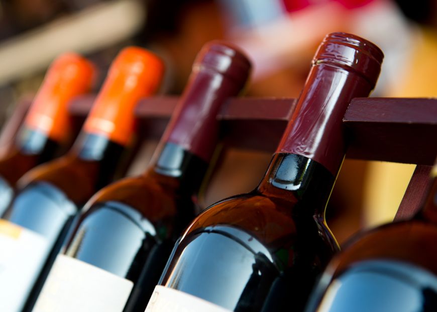 Nivelul de alcool de pe etichetele sticlelor de vin este adesea mai mic decat cel real
