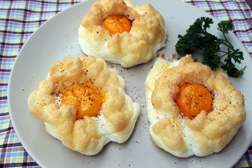 
	O rețetă perfectă pentru un mic dejun de weekend: norișori de ouă
