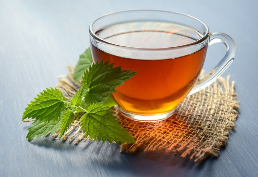
	(P) Află de ce chinezii beau ceai zilnic! Scurtă istorie a ceaiului și beneficiile sale pentru sănătatea fizică și psihică
