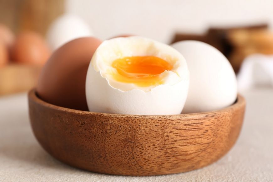 Câte calorii are un ou și câte poți mânca pe zi fără să îți pui sănătatea în pericol 
